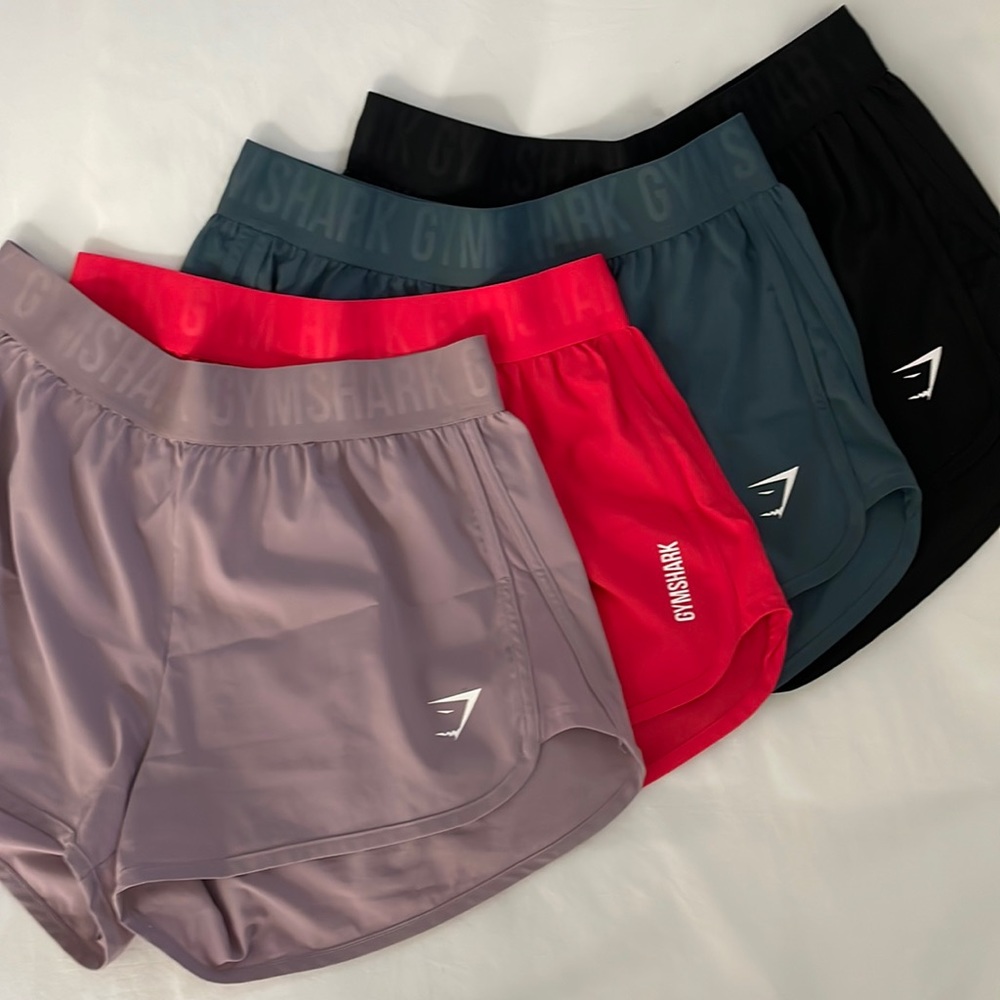 Gymshark Loose Fit Training Shorts - Purple